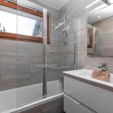 10 Pers Avec Sauna, Aux Pieds, Service Hotelier, - Fr-1-314-193