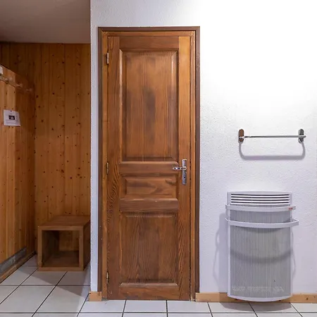 10 Pers Avec Sauna, Aux Pieds, Service Hotelier, - Fr-1-314-193 Chalet *